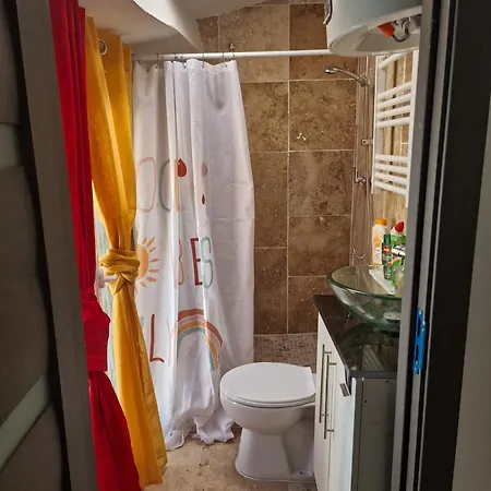 Galamus Bonheur - Quand Tu Veux T'échapper De Chez Toi ! *