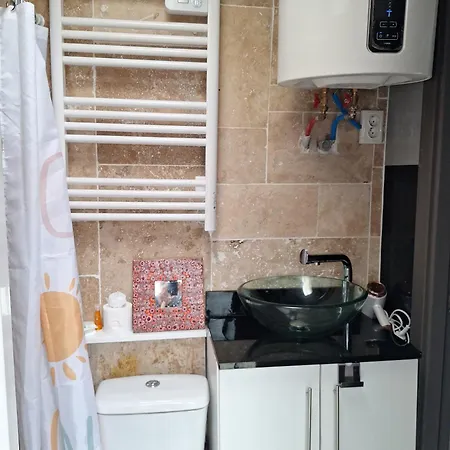 Galamus Bonheur - Quand Tu Veux T'echapper De Chez Toi ! * Saint-Paul-de-Fenouillet