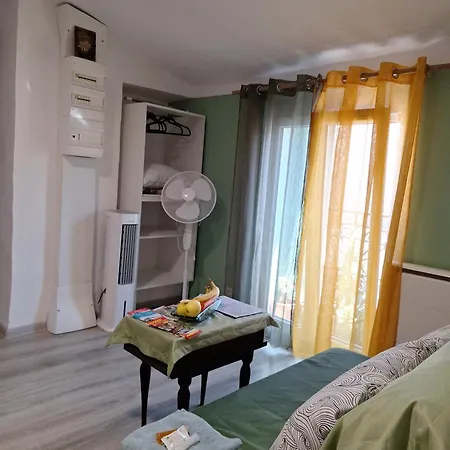 Galamus Bonheur-quand Tu Veux T'echapper De Chez Toi Apartment